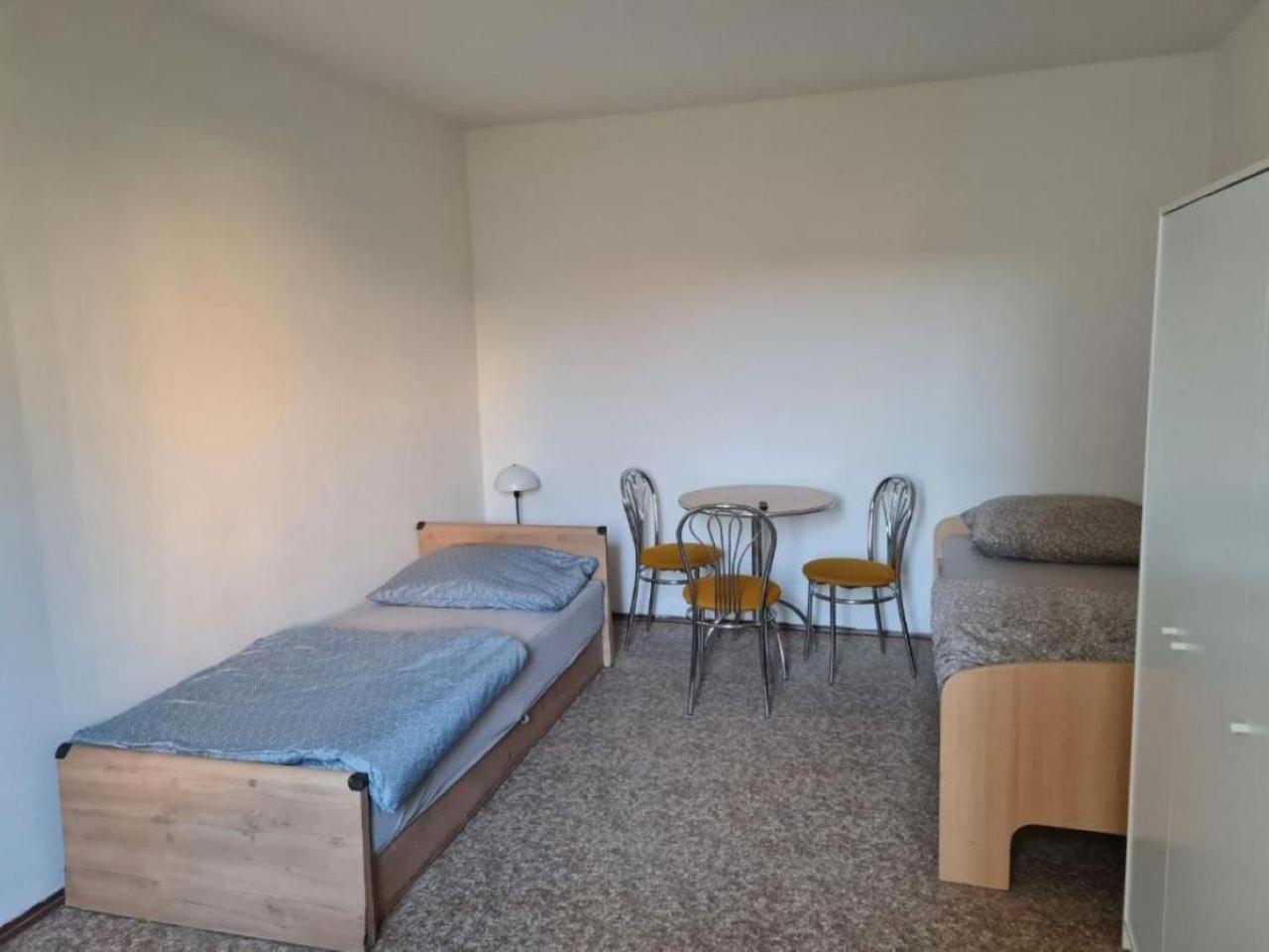 Modern Urban Loft Apartment Opava Ngoại thất bức ảnh